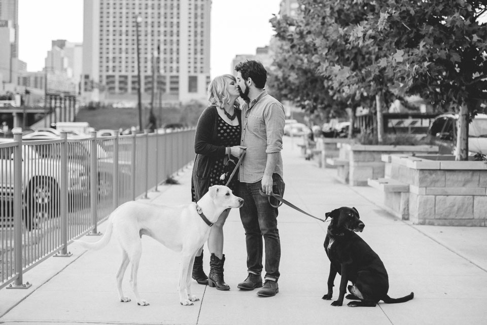 An Indoor Lady - Katie + Joe - Photo by Erin Holsonback KATIEJOE-008-ANINDOORLADY