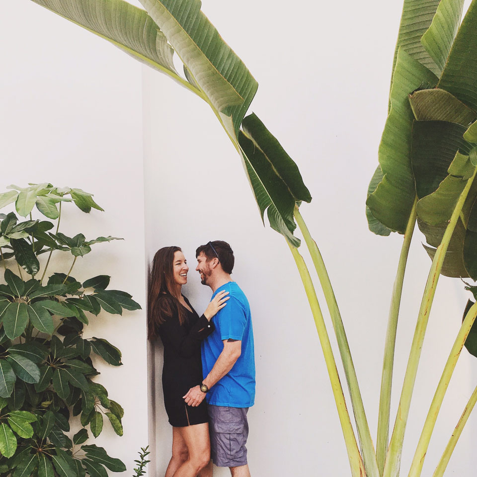 An Indoor Lady - Playa Mujeres | Resort Vacation - PLAYAMUJERES-008-ANINDOORLADY
