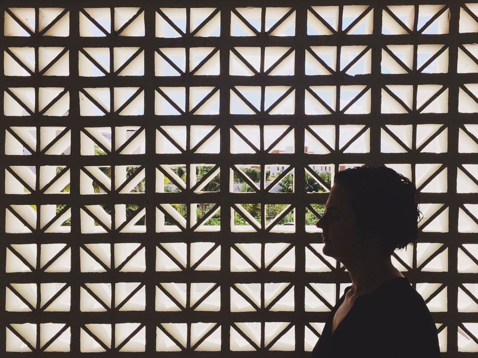 An Indoor Lady - Playa Mujeres | Resort Vacation - ^ photo by Derek PLAYAMUJERES-023-ANINDOORLADY