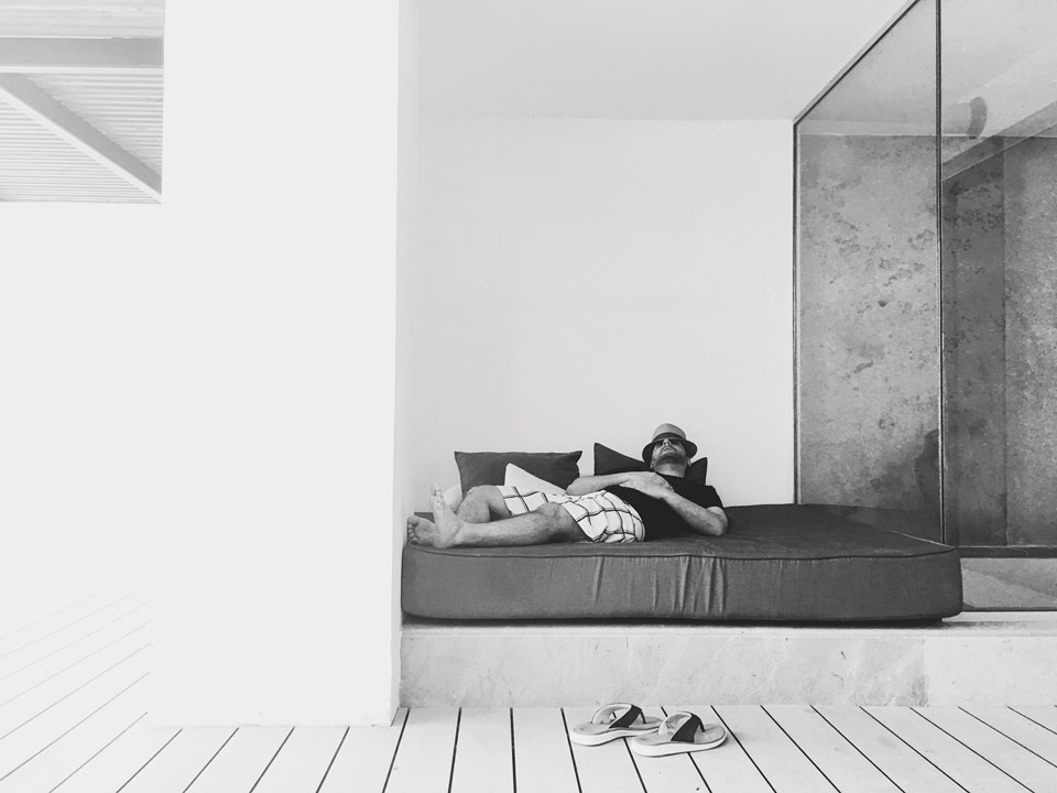An Indoor Lady - Playa Mujeres | Resort Vacation - PLAYAMUJERES-040-ANINDOORLADY