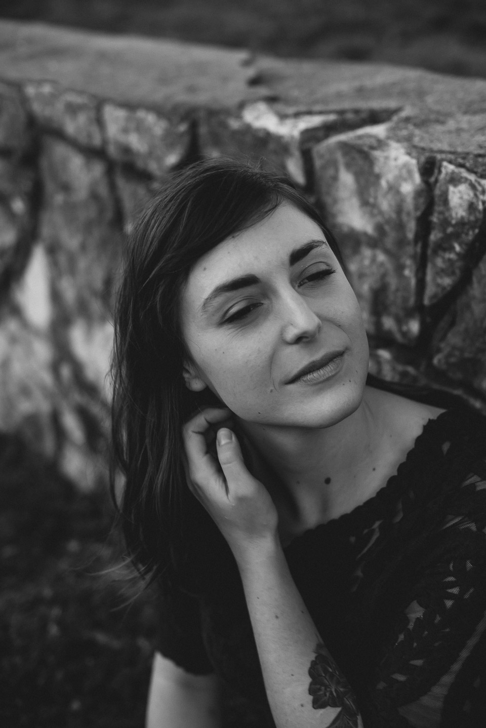 An Indoor Lady - Hyde Park | Ariel G - ARIEL-003-ANINDOORLADY