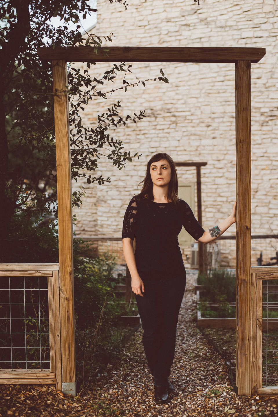 An Indoor Lady - Hyde Park | Ariel G - ARIEL-010-ANINDOORLADY