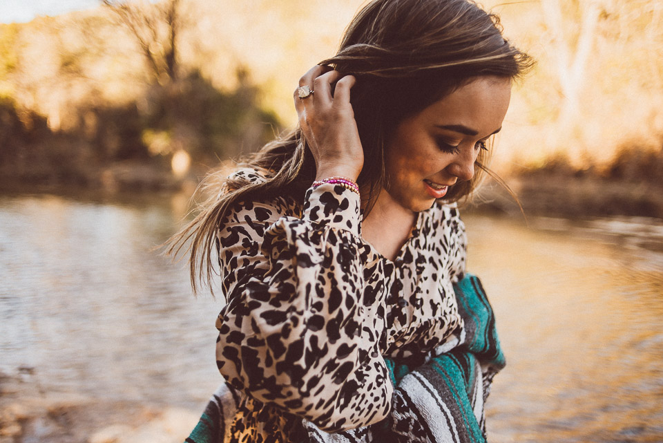 An Indoor Lady - Bull Creek | Laura M - LAURA-007-ANINDOORLADY