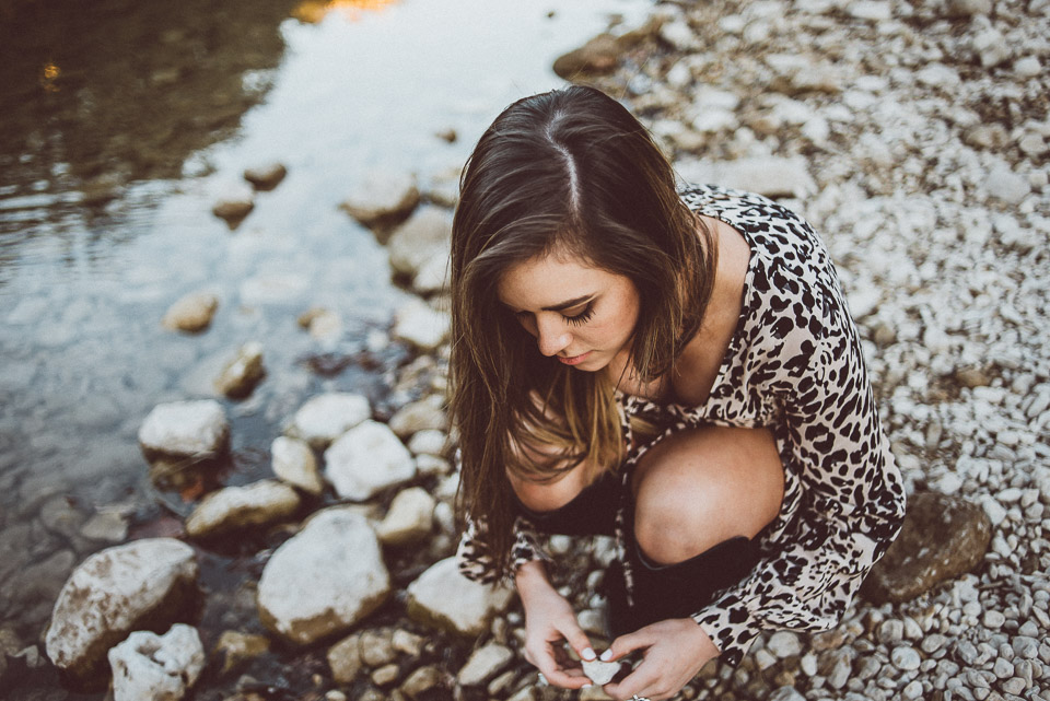 An Indoor Lady - Bull Creek | Laura M - LAURA-024-ANINDOORLADY
