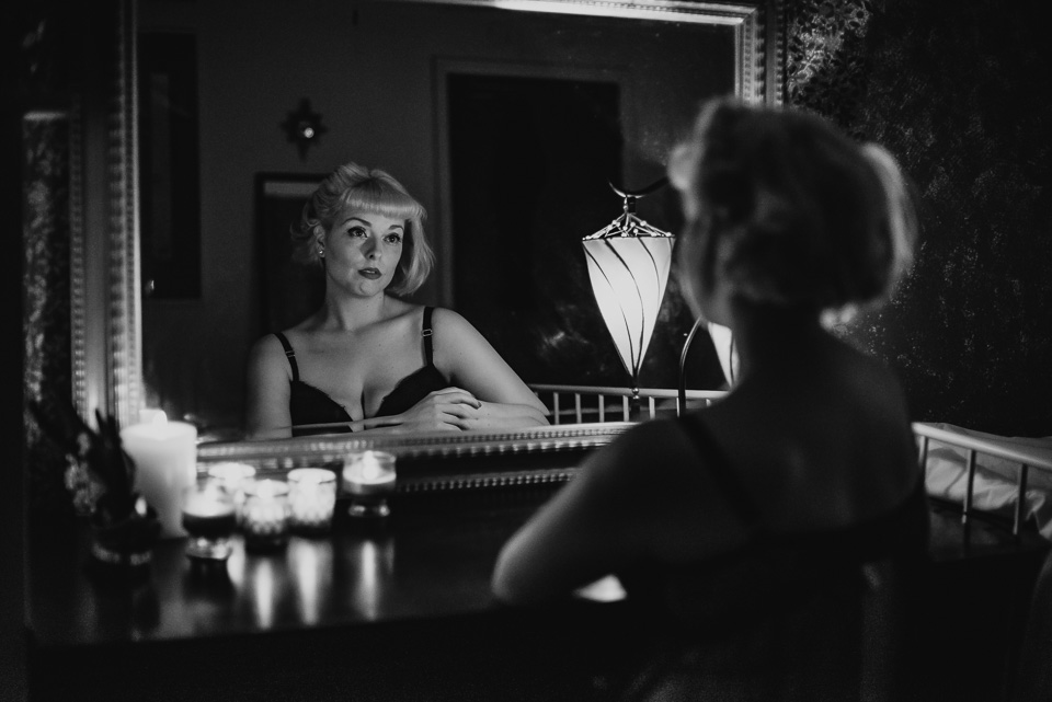 An Indoor Lady - Austin TX | Boudoir Photography | Katelyn Renee - Photo by Erin Holsonback BOUDOIR-K-008-ANINDOORLADY