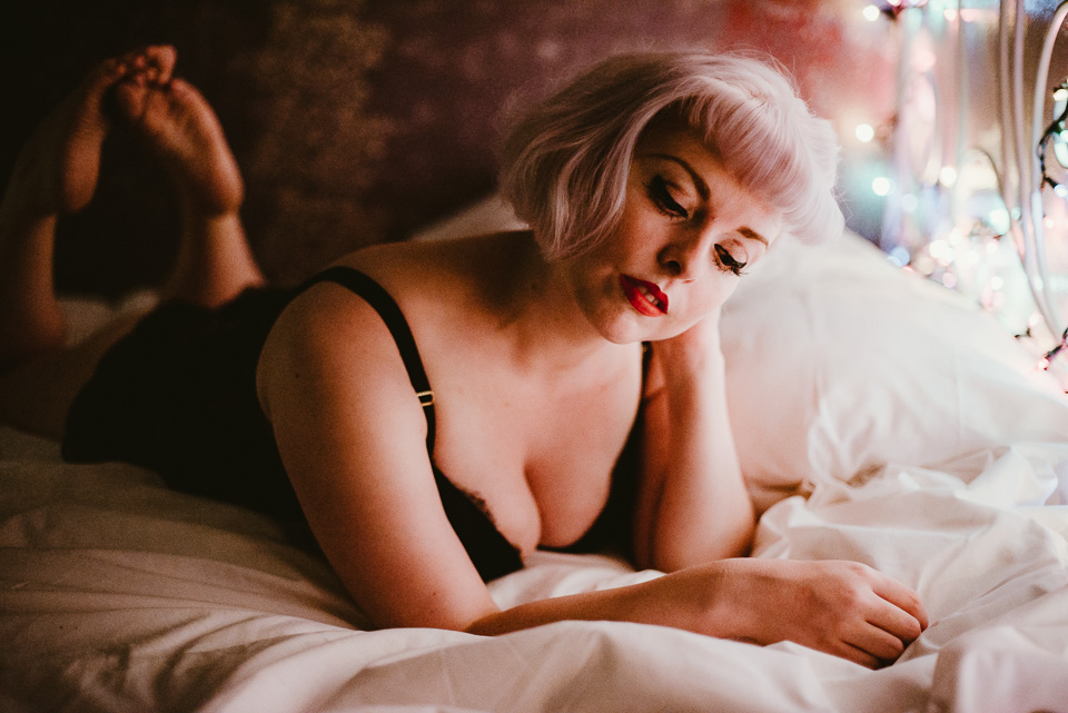 An Indoor Lady - Austin TX | Boudoir Photography | Katelyn Renee - Photo by Erin Holsonback BOUDOIR-K-016-ANINDOORLADY