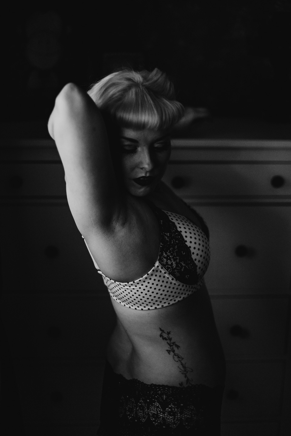 An Indoor Lady - Austin TX | Boudoir Photography | Katelyn Renee - Photo by Erin Holsonback BOUDOIR-K-018-ANINDOORLADY