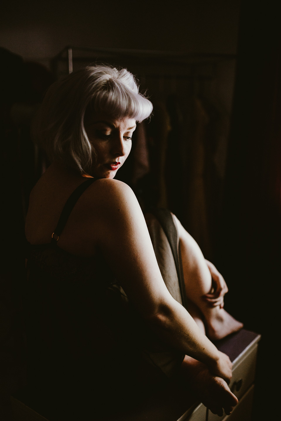 An Indoor Lady - Austin TX | Boudoir Photography | Katelyn Renee - Photo by Erin Holsonback BOUDOIR-K-021-ANINDOORLADY