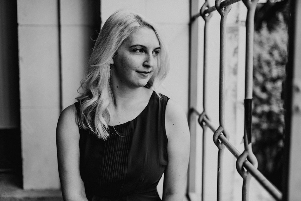 An Indoor Lady - UT Campus | Senior Photography | Shannon - SHANNON-006-ANINDOORLADY