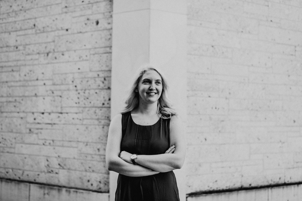 An Indoor Lady - UT Campus | Senior Photography | Shannon - SHANNON-015-ANINDOORLADY
