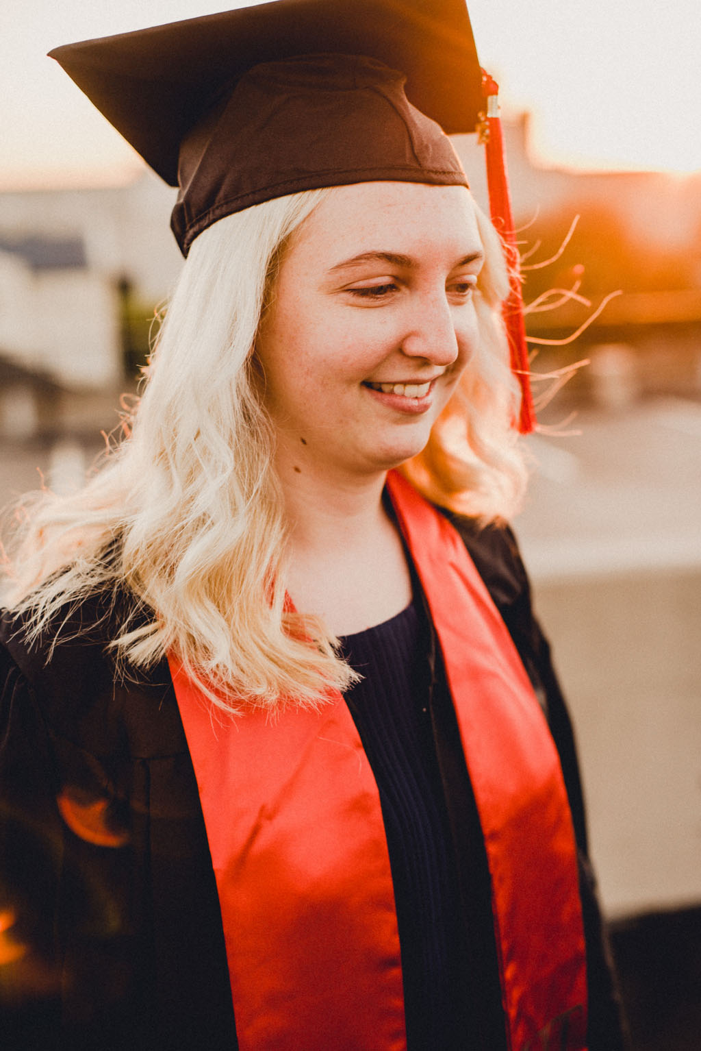 An Indoor Lady - UT Campus | Senior Photography | Shannon - SHANNON-020-ANINDOORLADY