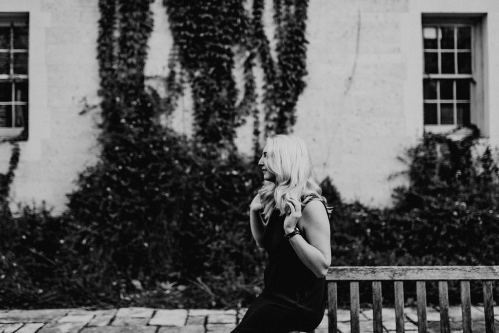 An Indoor Lady - UT Campus | Senior Photography | Shannon - SHANNON-022-ANINDOORLADY