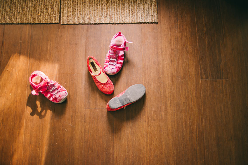 An Indoor Lady - At Home | Carol + Judd + Family - WILLMANN-010-ANINDOORLADY