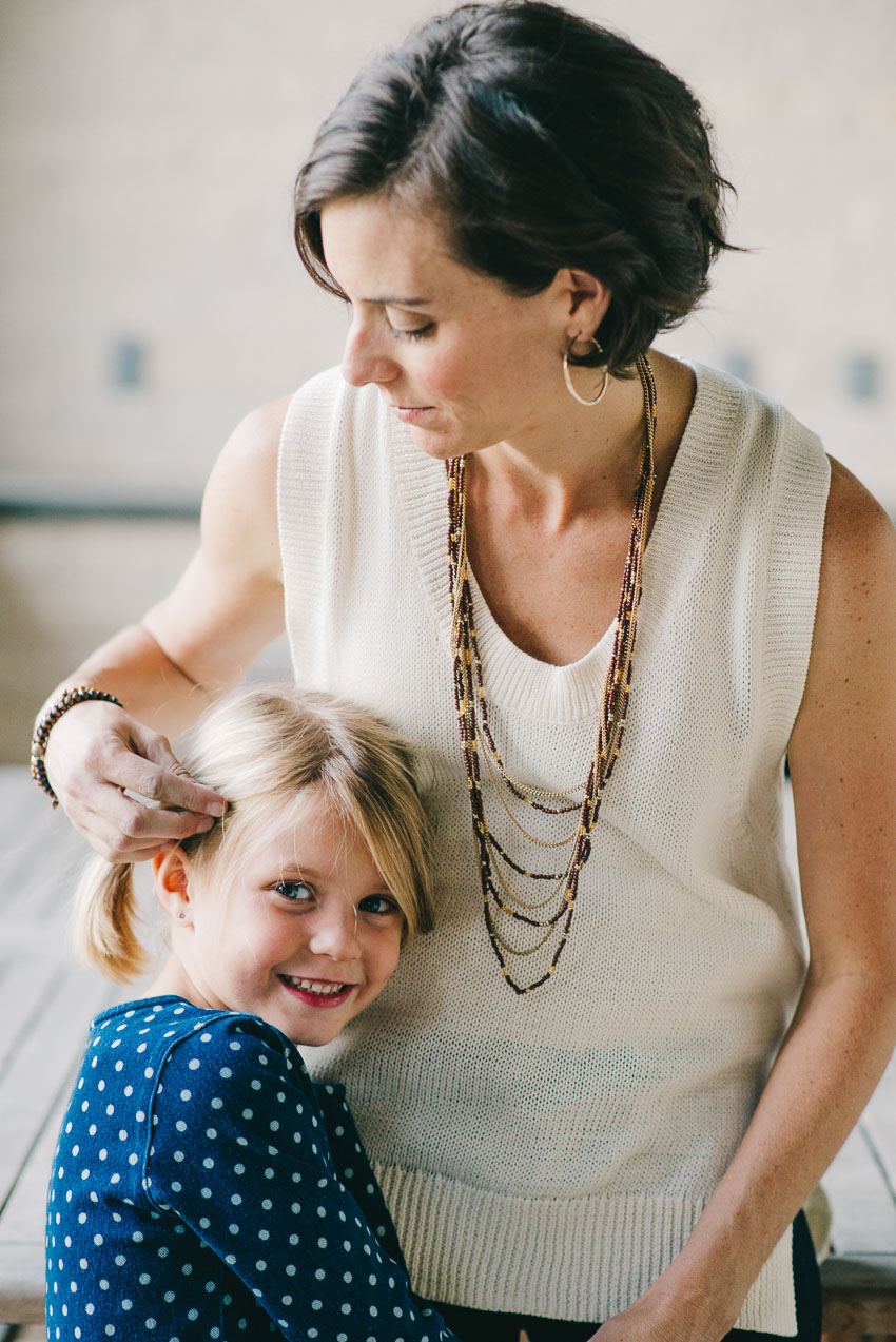 An Indoor Lady - At Home | Carol + Judd + Family - WILLMANN-114-ANINDOORLADY