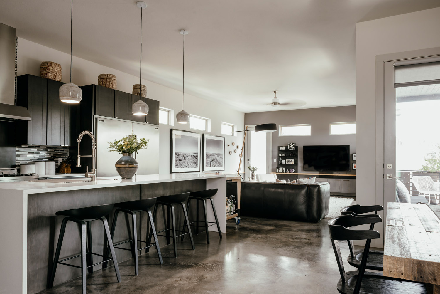 An Indoor Lady - Austin, TX | Interior Photography | East Austin Residence for McCray & Co - 2018-MCCRAY-EAST-RESIDENCE-003-ANINDOORLADY