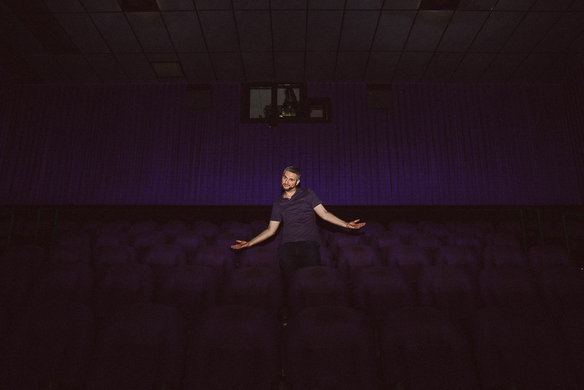 An Indoor Lady - Empty Movie Theater - 20140827-theater-01