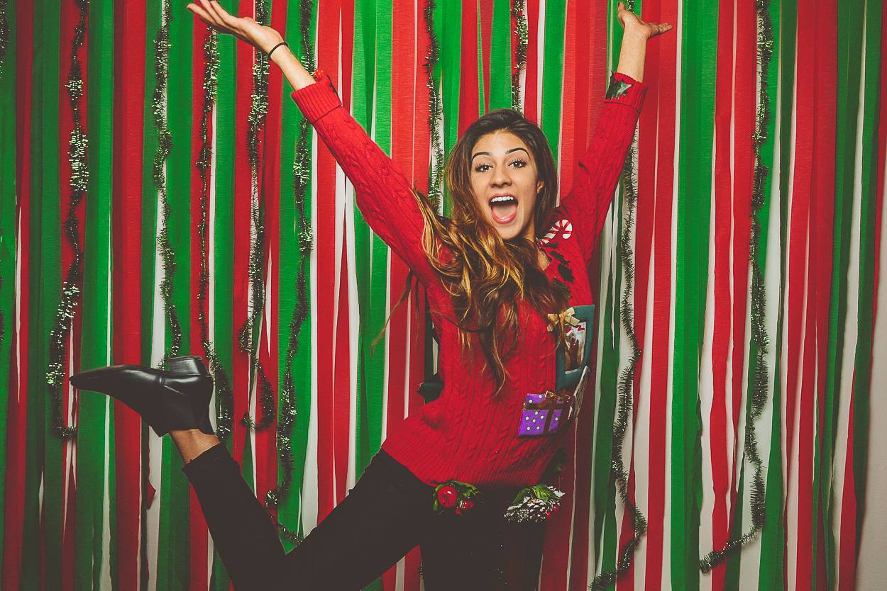 An Indoor Lady - Foundation Communities Holiday Photo Booth - 20141212-holidaybooth-01