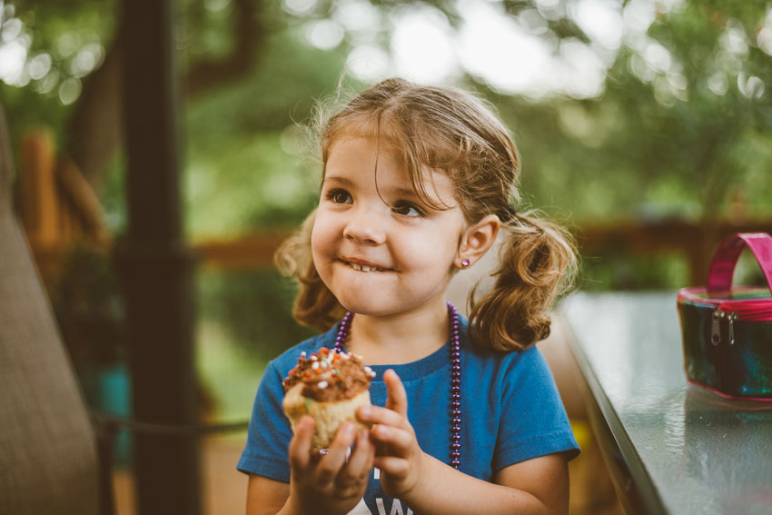 An Indoor Lady - A Short Collection of Little Ones - 20150425-kellys-02