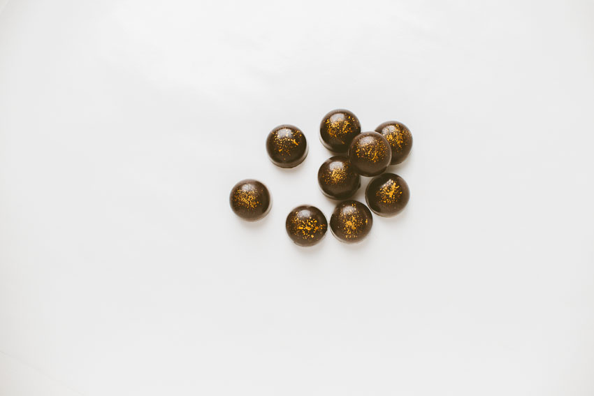 An Indoor Lady - Crave Artisan Chocolate - CRAVE-002-ANINDOORLADY