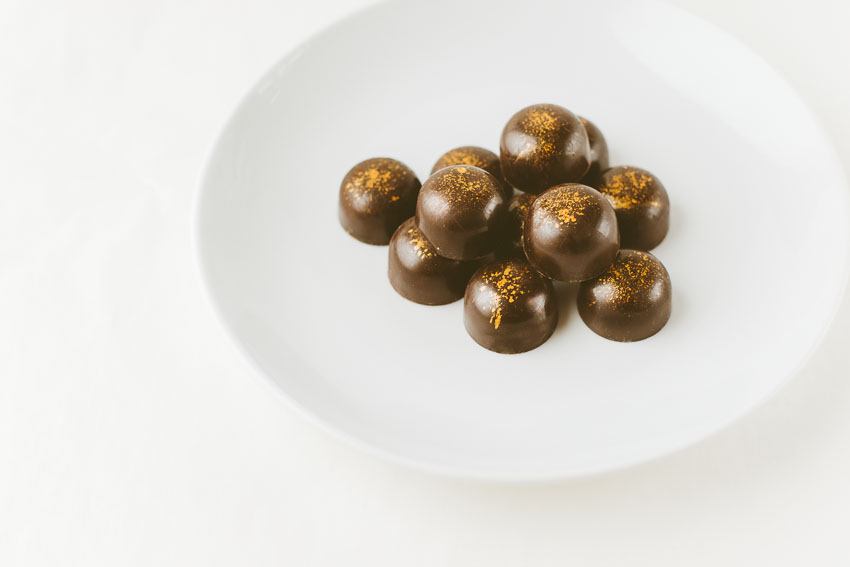 An Indoor Lady - Crave Artisan Chocolate - CRAVE-004-ANINDOORLADY