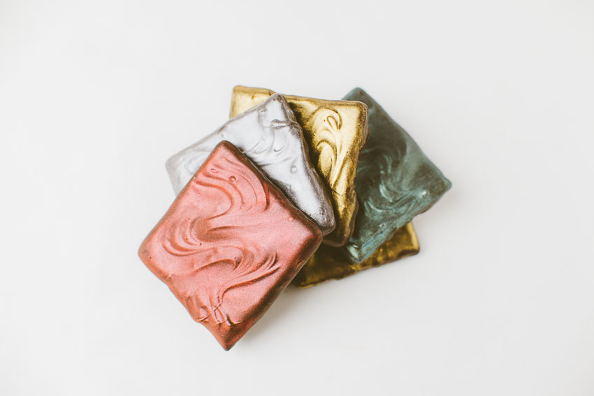 An Indoor Lady - Crave Artisan Chocolate - CRAVE-010-ANINDOORLADY