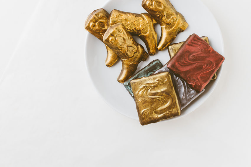 An Indoor Lady - Crave Artisan Chocolate - CRAVE-027-ANINDOORLADY
